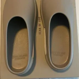 Fear of God | Shoes | Fear Of God California Concrete Sz 4  display picture 3
